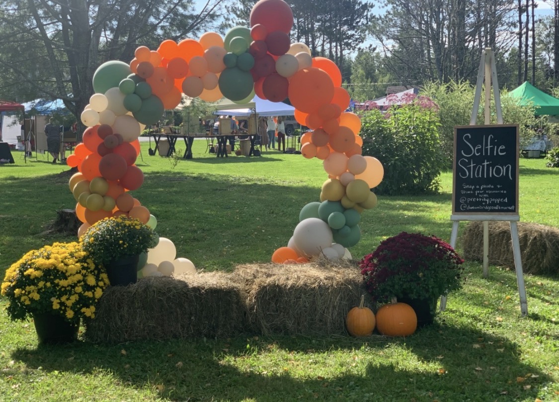 Autumn balloon arch