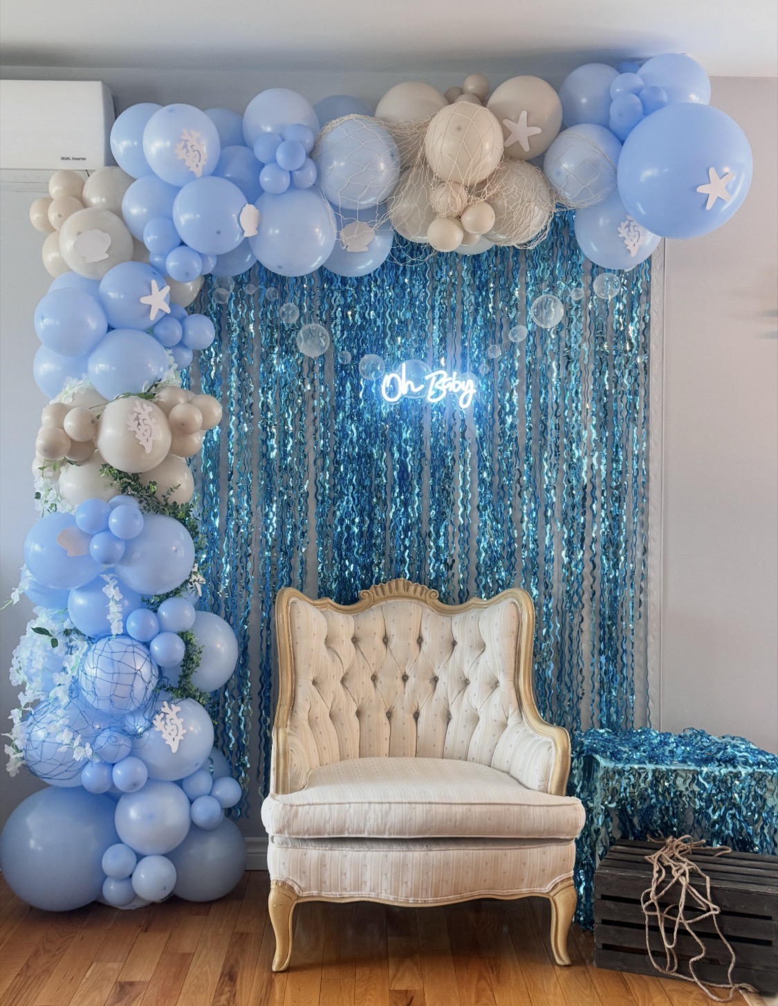 Shimmer balloon arch
